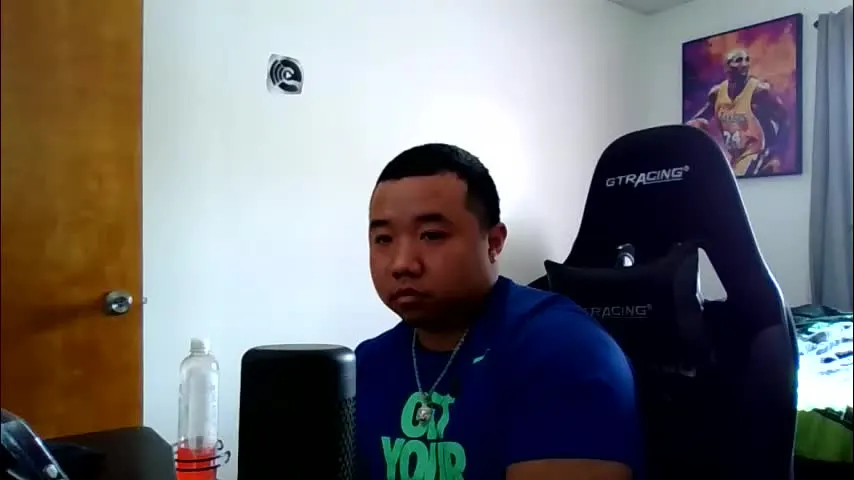 buffsexyman24 — Buffsexyman24's room #young #cute #asian #chubby #muscle here to pay my bill