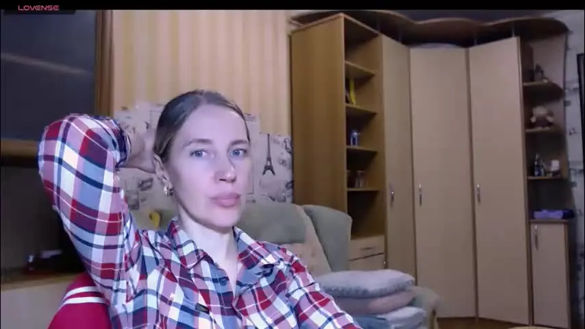 cute_lion_ — #mommy #pvt #lovense #feet #hotmilf