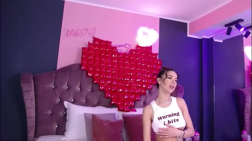 larakent — ⭐pussy play⭐FAV VIBE PATTERNS : 38,77 & 123⭐ #teen #skinny #blowjob #young #natural [1111 tokens left]