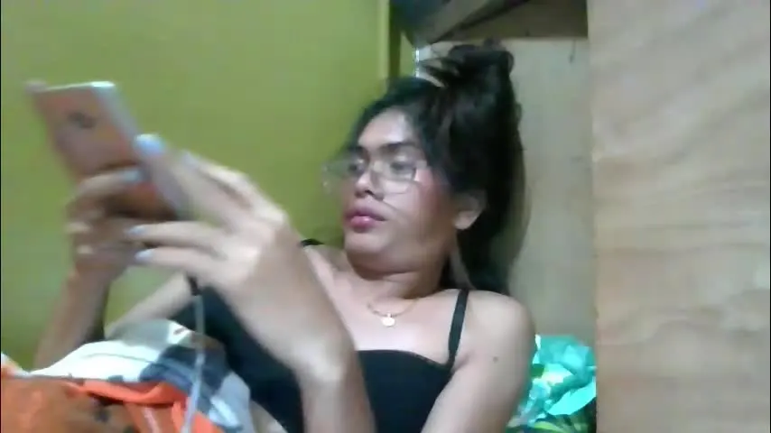 ursexy_diamondcum — We give unli cum for you daddy visit me #asian #selfsuck #couple #bigcock #submissive [3285 tokens remaining]